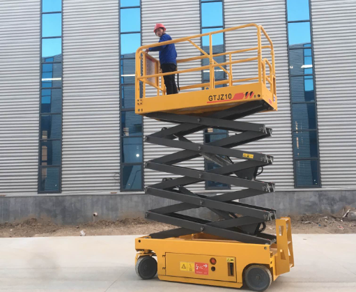 莲花剪叉式升降平台规格与应用指南